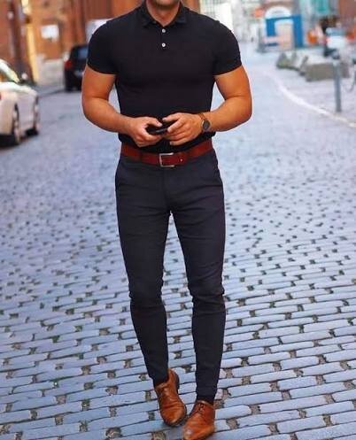 Gigolo high-class, domn matur, elegant si rafinat,